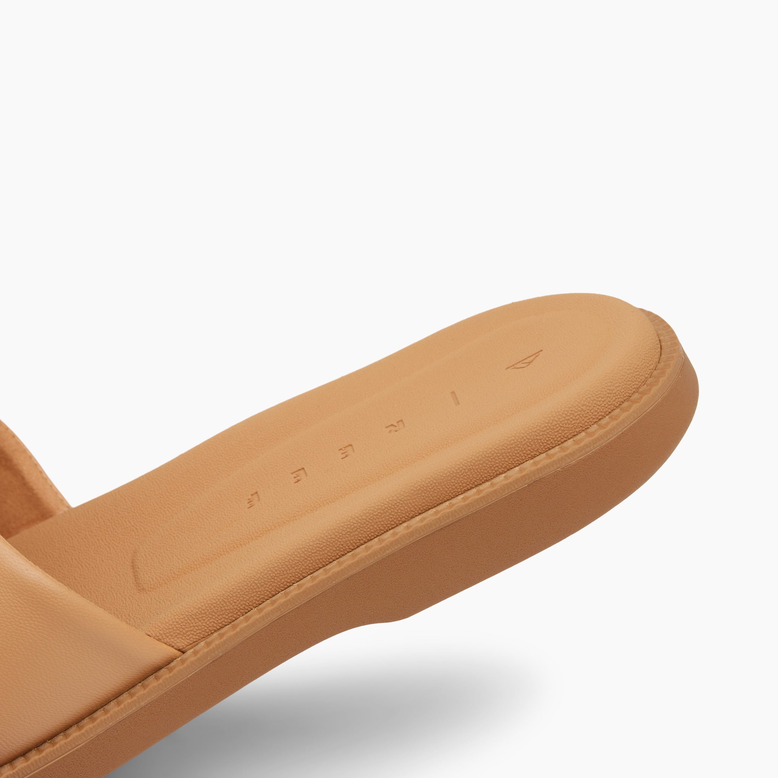 Sunny Arrianah - Image 7